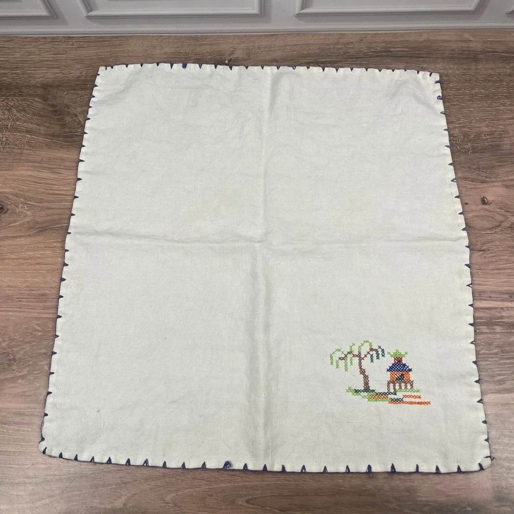 Vintage Linen Cross Stitch Embroidered Pagoda Willow Napkins Cream Set of 3